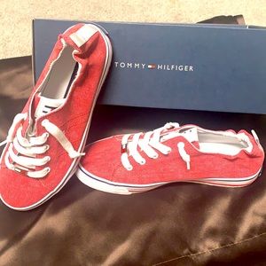 Sexy Dark Red Fabric Tommy Hilfiger Activity Shoe